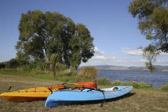 Roselake Retreat Роторуа Экстерьер фото